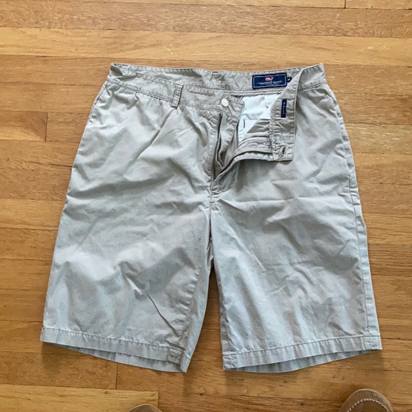 Vineyard Vines Tan Shorts - Picture 1 of 1